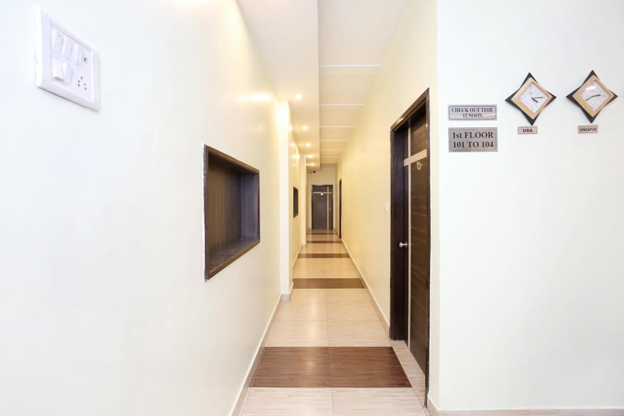 Oyo 9243 Trumpets Hotel Αμριτσάρ Εξωτερικό φωτογραφία